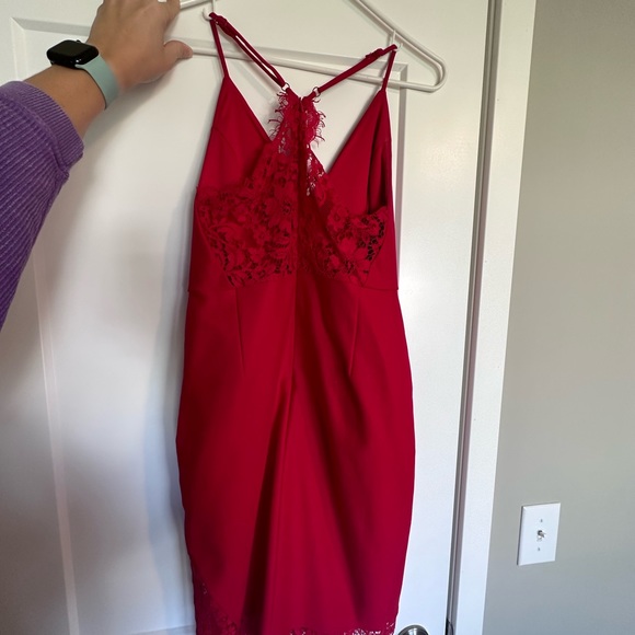 Red Lulus Dress worn once - Picture 3 of 3